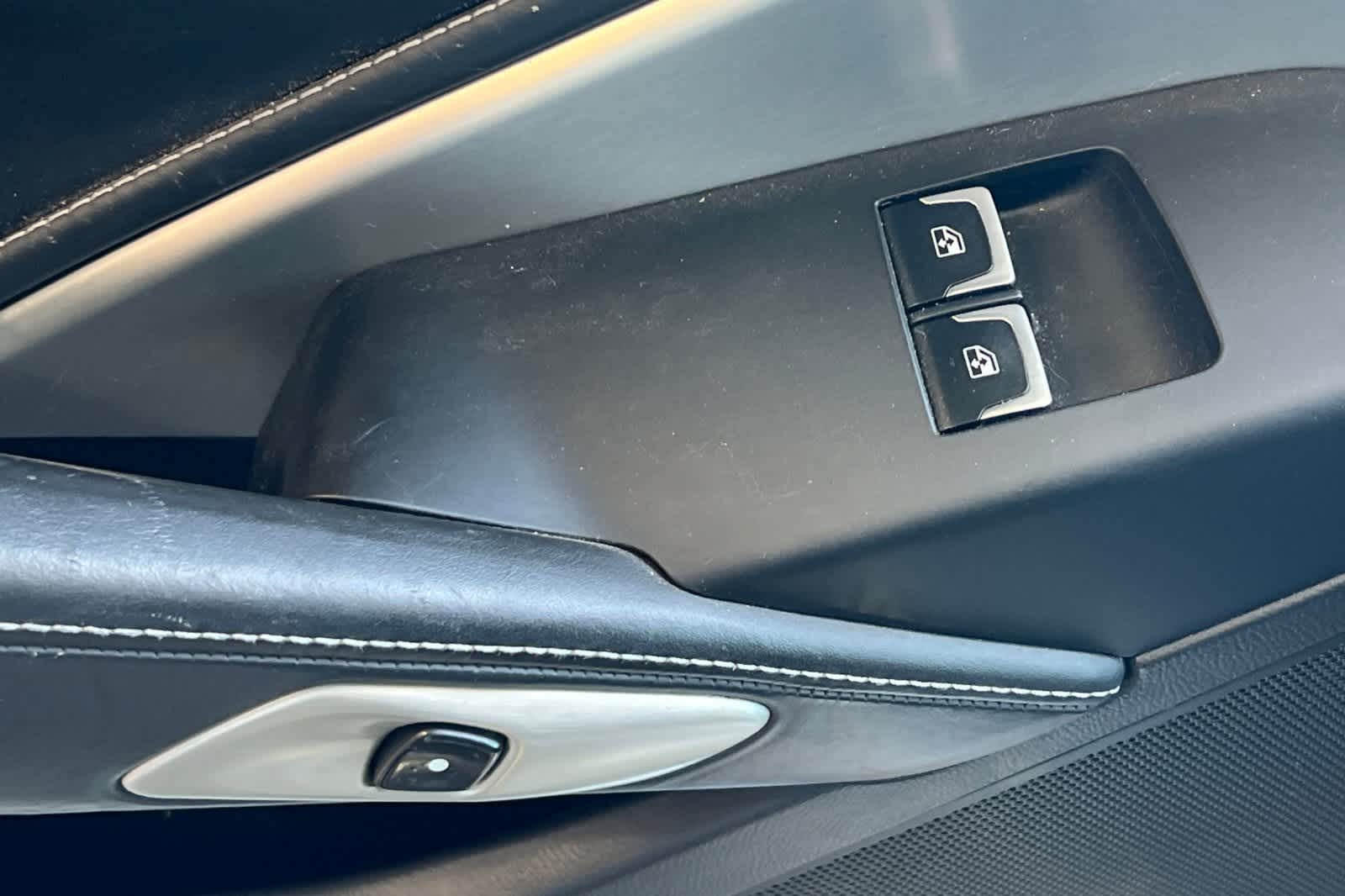 Thumbnail: 2014 Chevrolet Corvette - 16