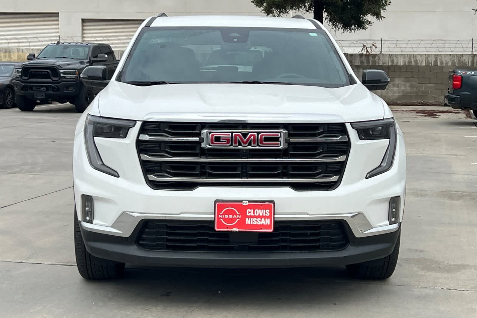 Thumbnail: 2024 GMC Acadia - 11