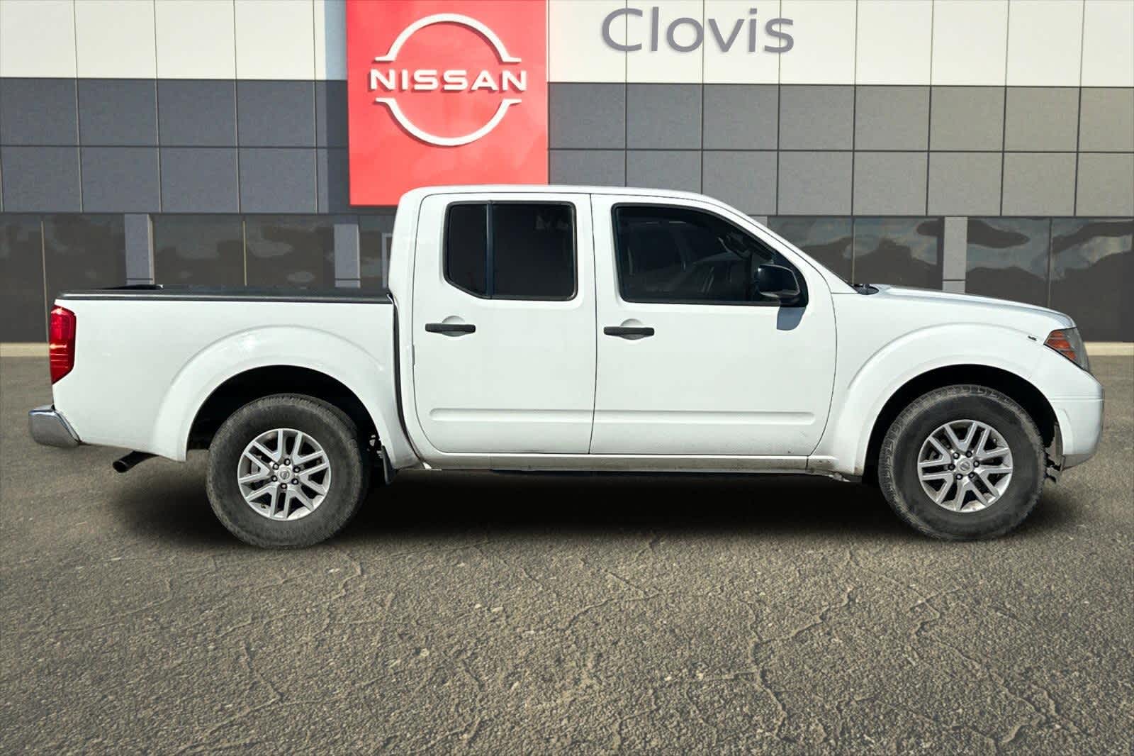 Thumbnail: 2015 Nissan Frontier - 9