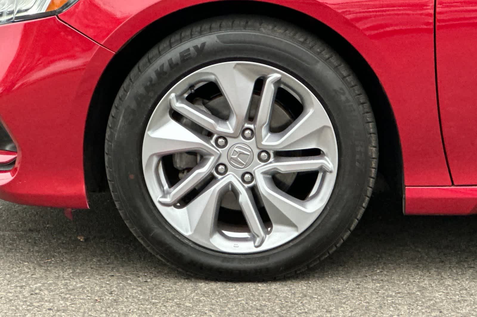 Thumbnail: 2018 Honda Accord - 34