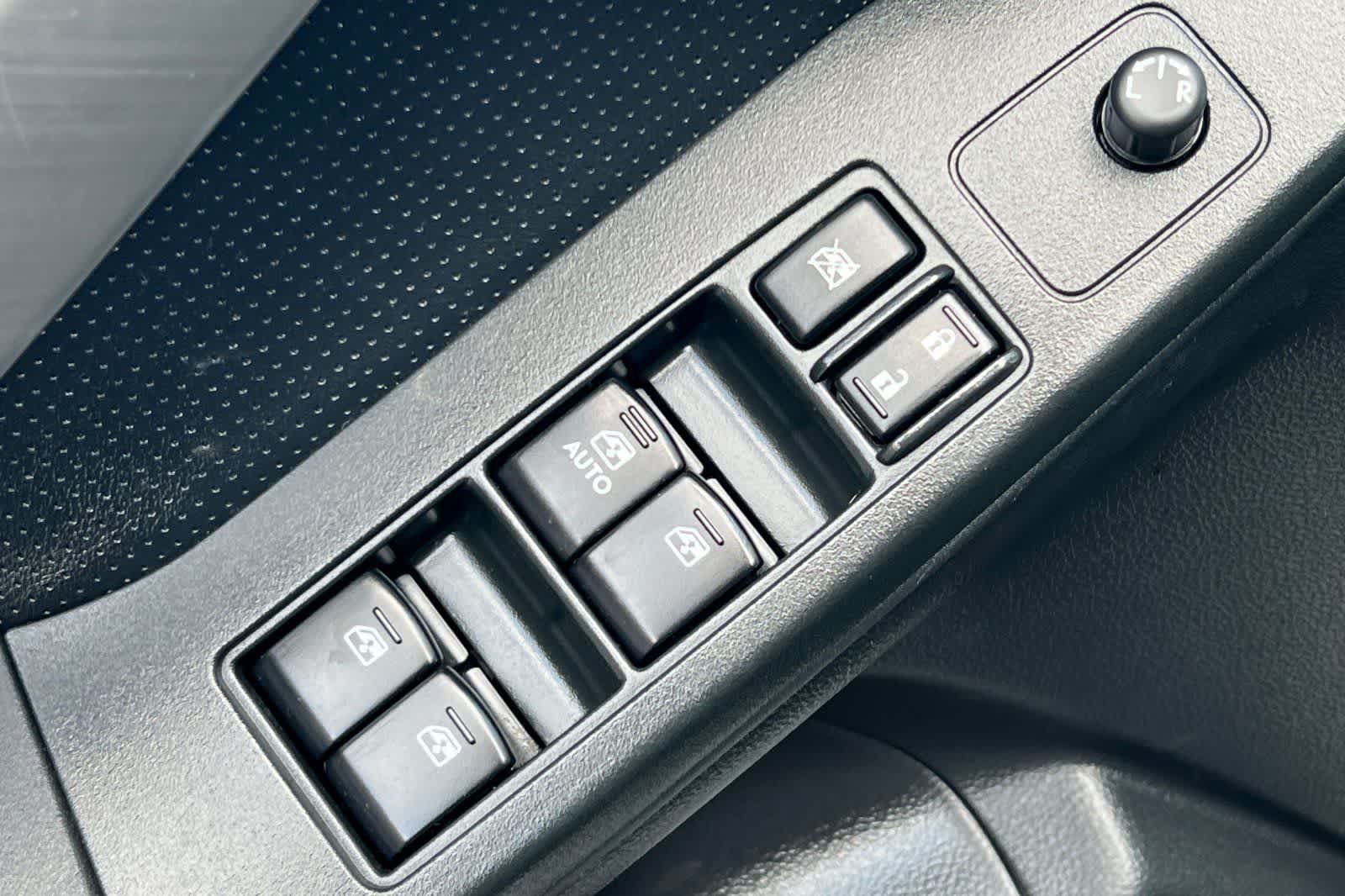 Thumbnail: 2015 Subaru Forester - 13