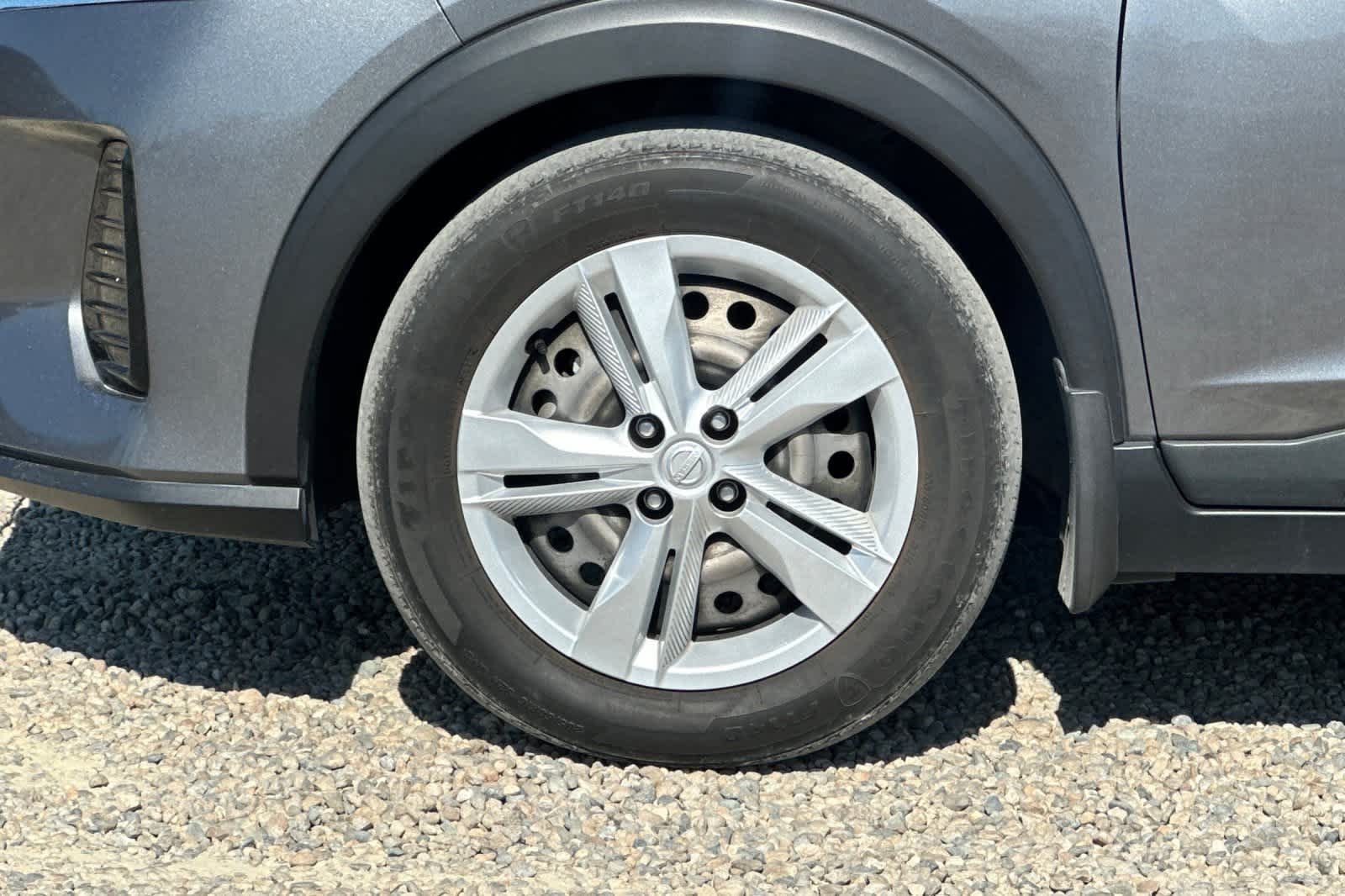 Thumbnail: 2021 Nissan Kicks - 12