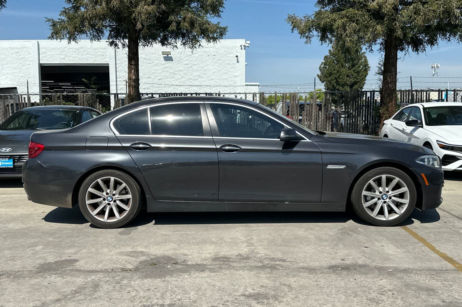 Thumbnail: 2015 BMW 5 Series - 9