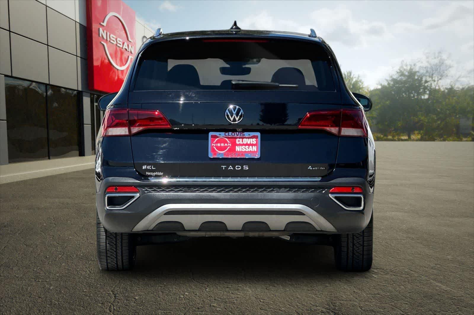 Thumbnail: 2023 Volkswagen Taos - 8