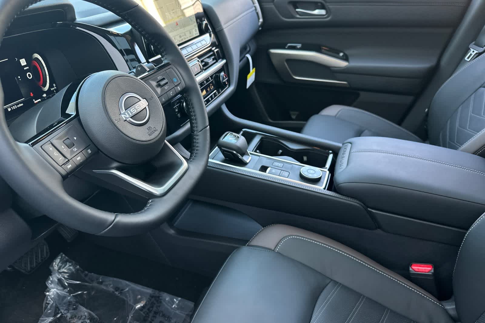 Thumbnail: 2025 Nissan Pathfinder - 12