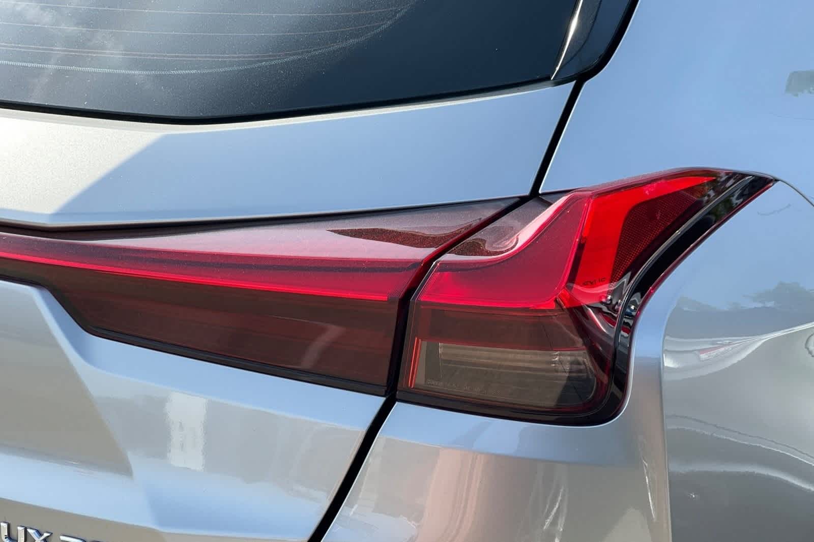 Thumbnail: 2020 Lexus UX - 28