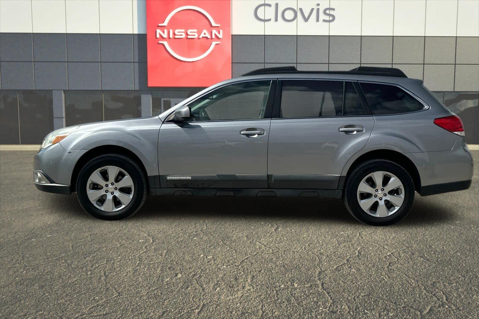 Thumbnail: 2010 Subaru Outback - 6