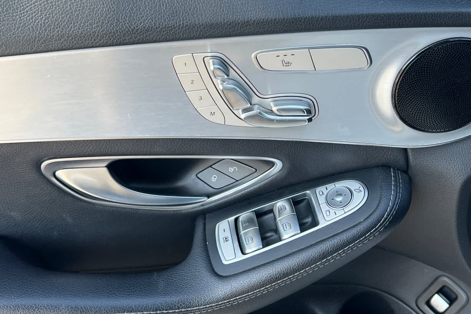Thumbnail: 2018 Mercedes-Benz C-Class - 15