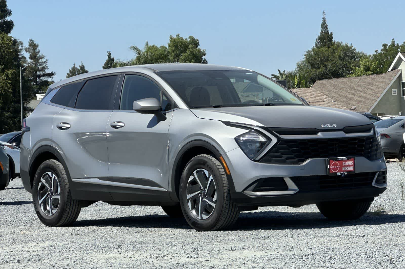 Thumbnail: 2023 Kia Sportage - 10