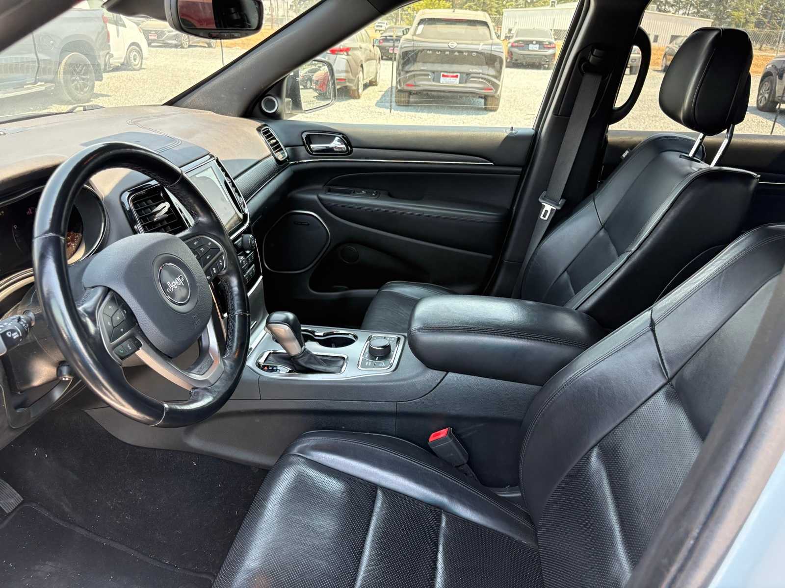 Thumbnail: 2020 Jeep Grand Cherokee - 11
