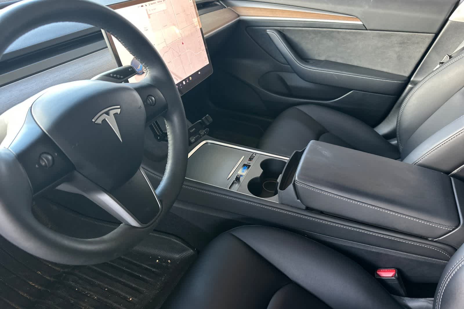 Thumbnail: 2023 Tesla Model 3 - 14