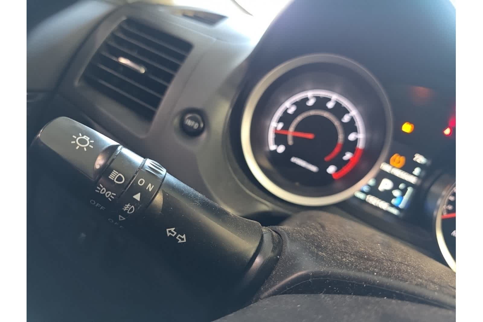 Thumbnail: 2016 Mitsubishi Lancer - 29