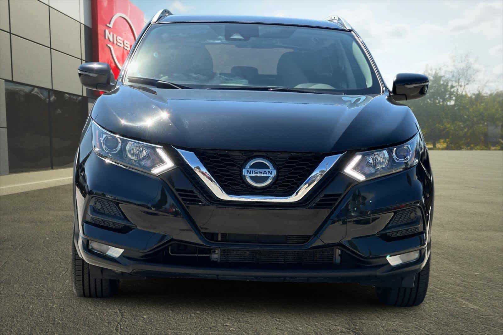 Thumbnail: 2021 Nissan Rogue Sport - 11