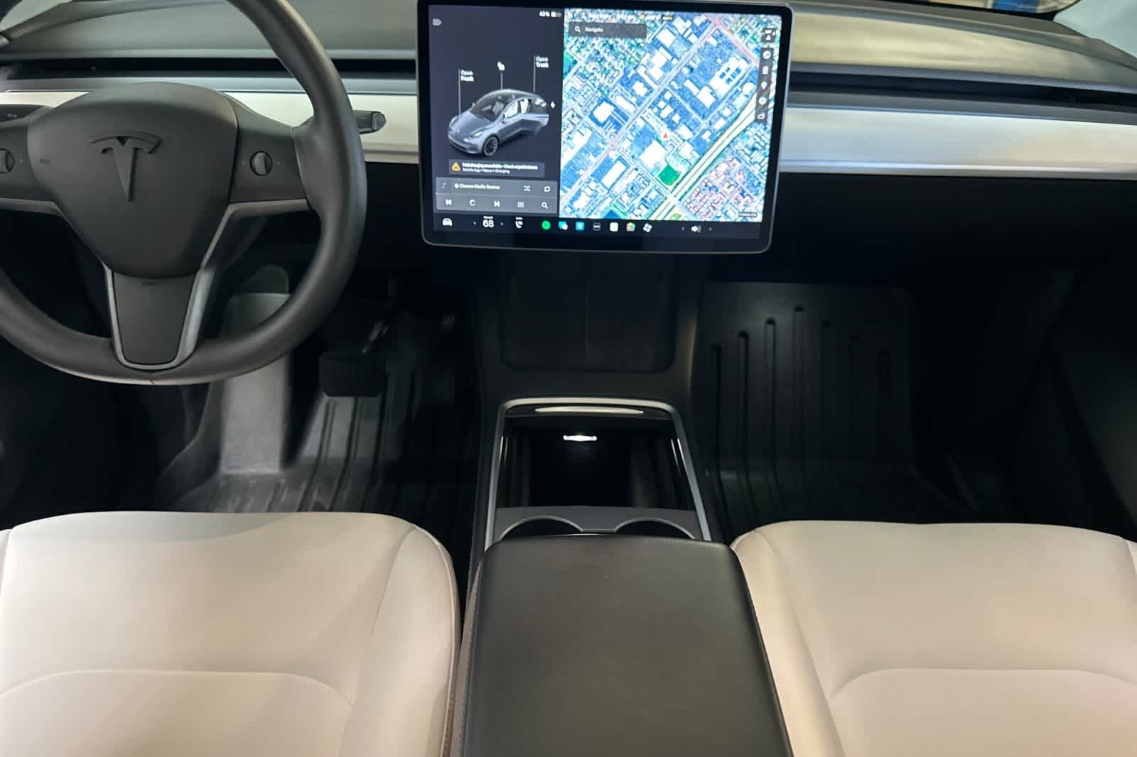 Thumbnail: 2022 Tesla Model Y - 4