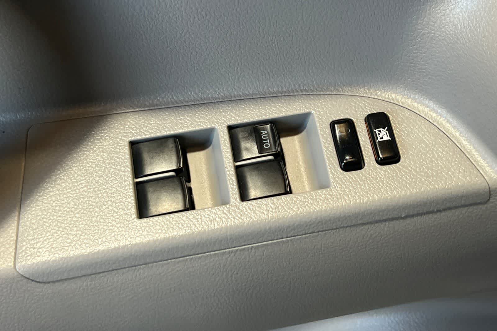 Thumbnail: 2008 Toyota Highlander - 14