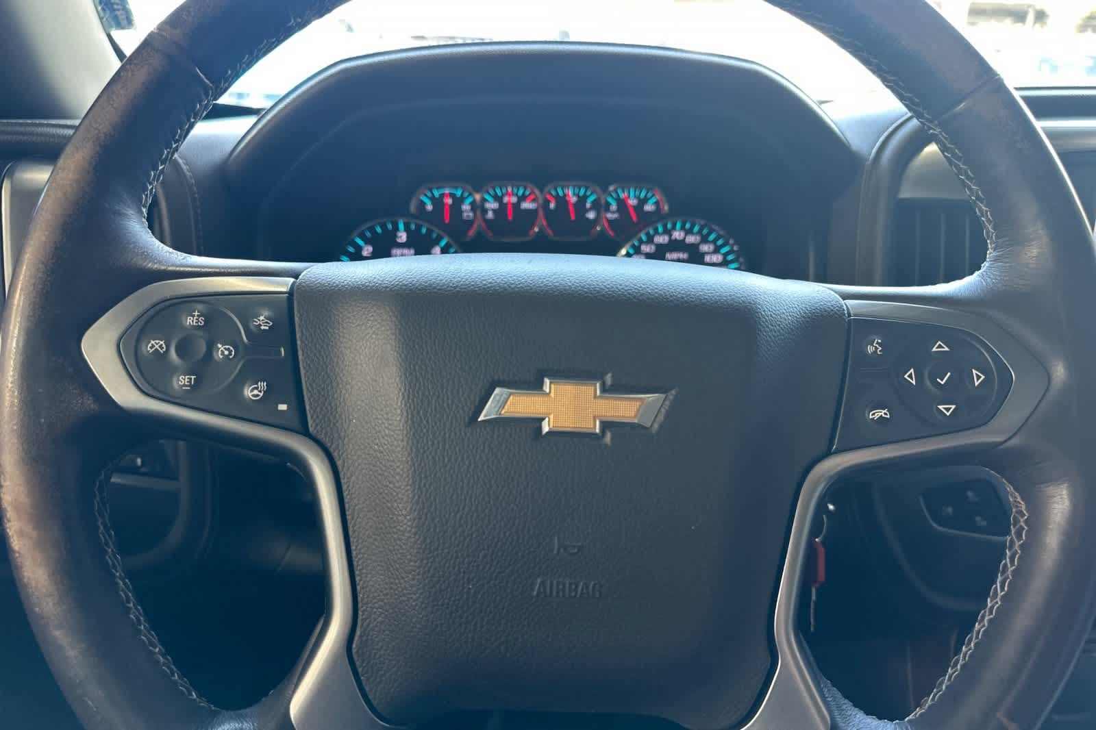 Thumbnail: 2017 Chevrolet Silverado 1500 - 25