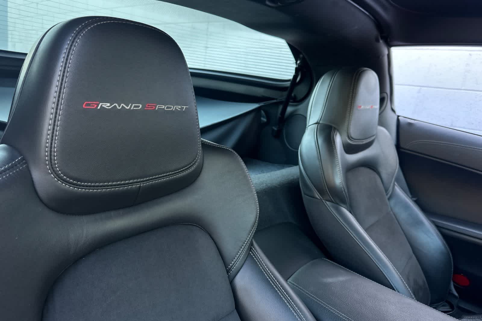 Thumbnail: 2012 Chevrolet Corvette - 18