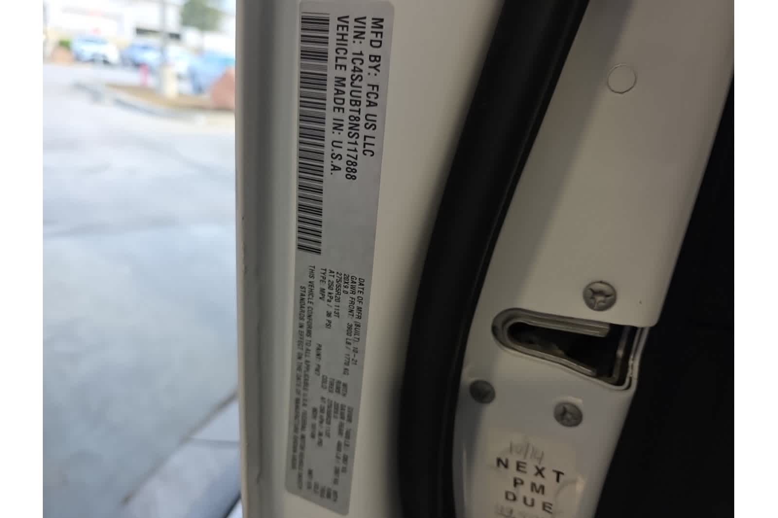 Thumbnail: 2022 Jeep Wagoneer - 19