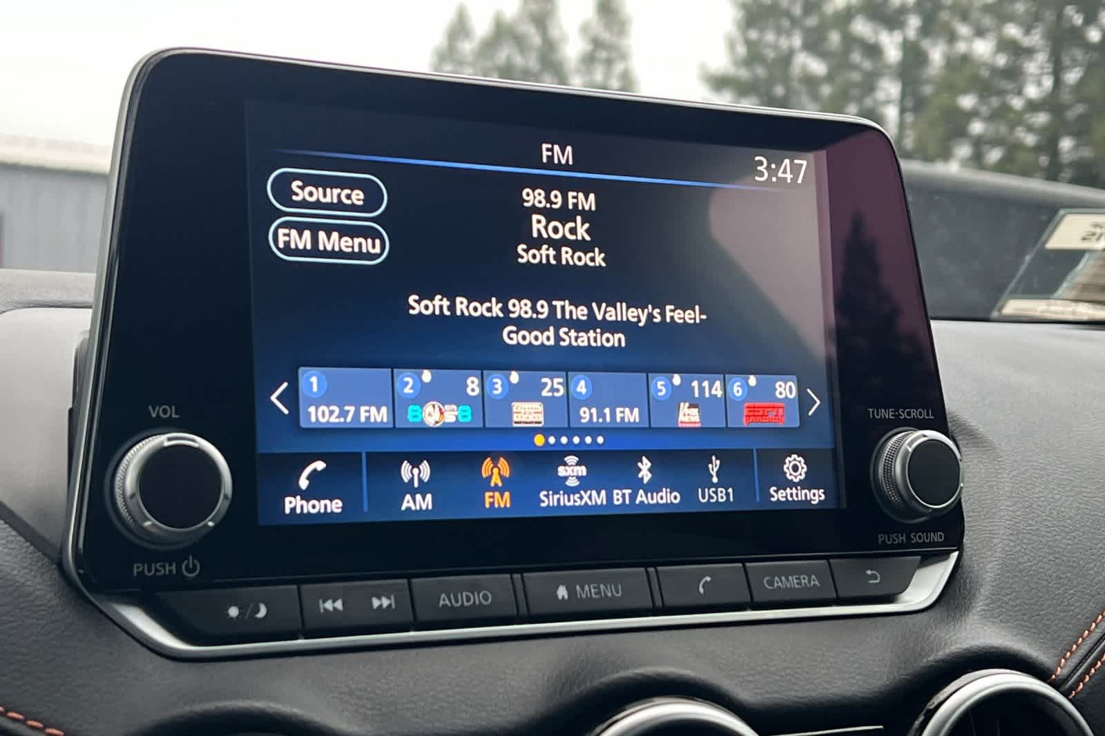 Thumbnail: 2023 Nissan Sentra - 20