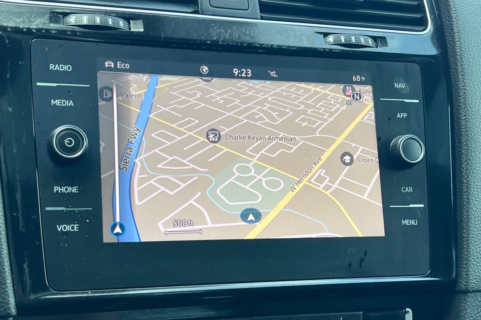 Thumbnail: 2021 Volkswagen Golf - 22