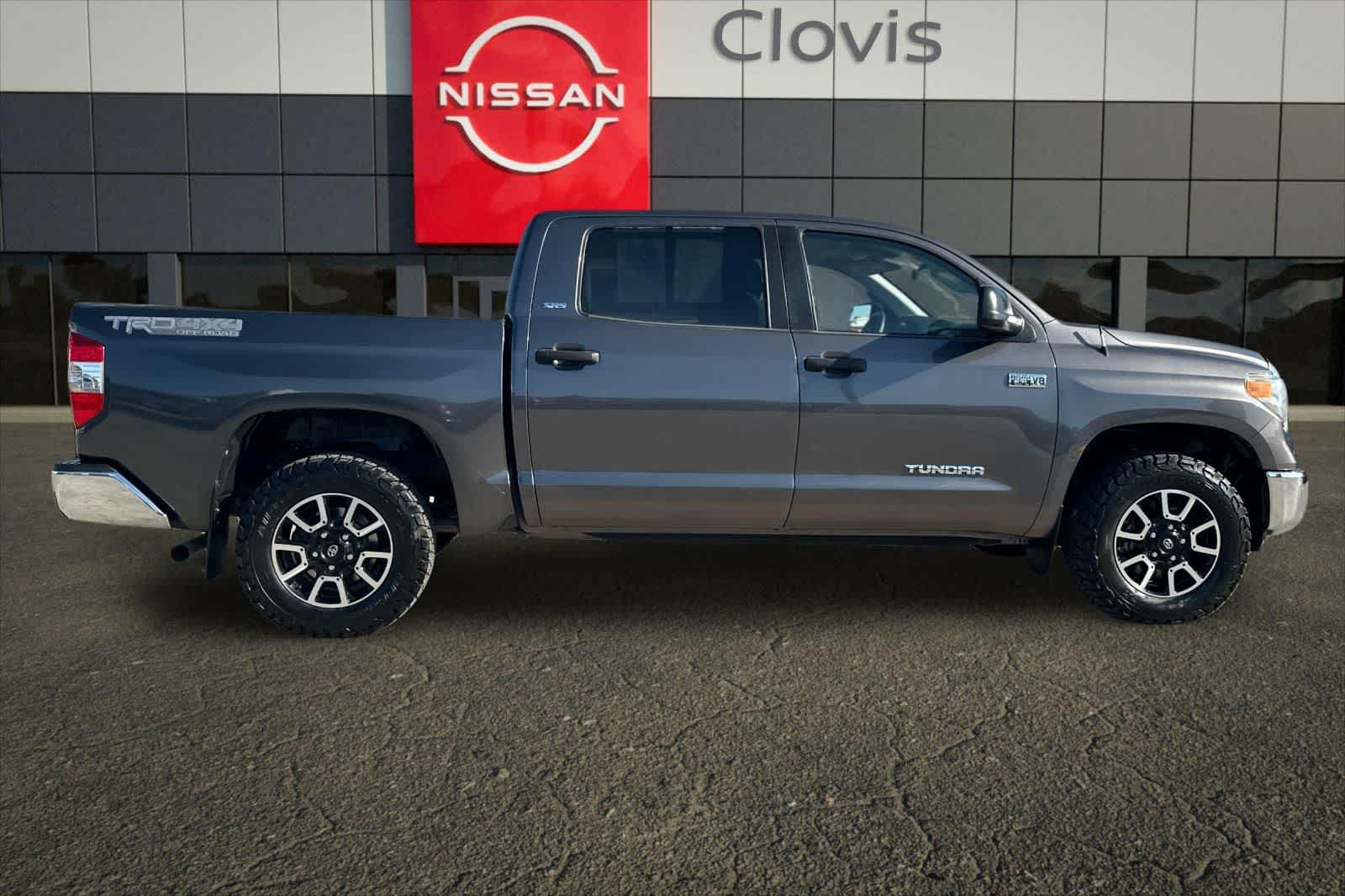 Thumbnail: 2014 Toyota Tundra - 9