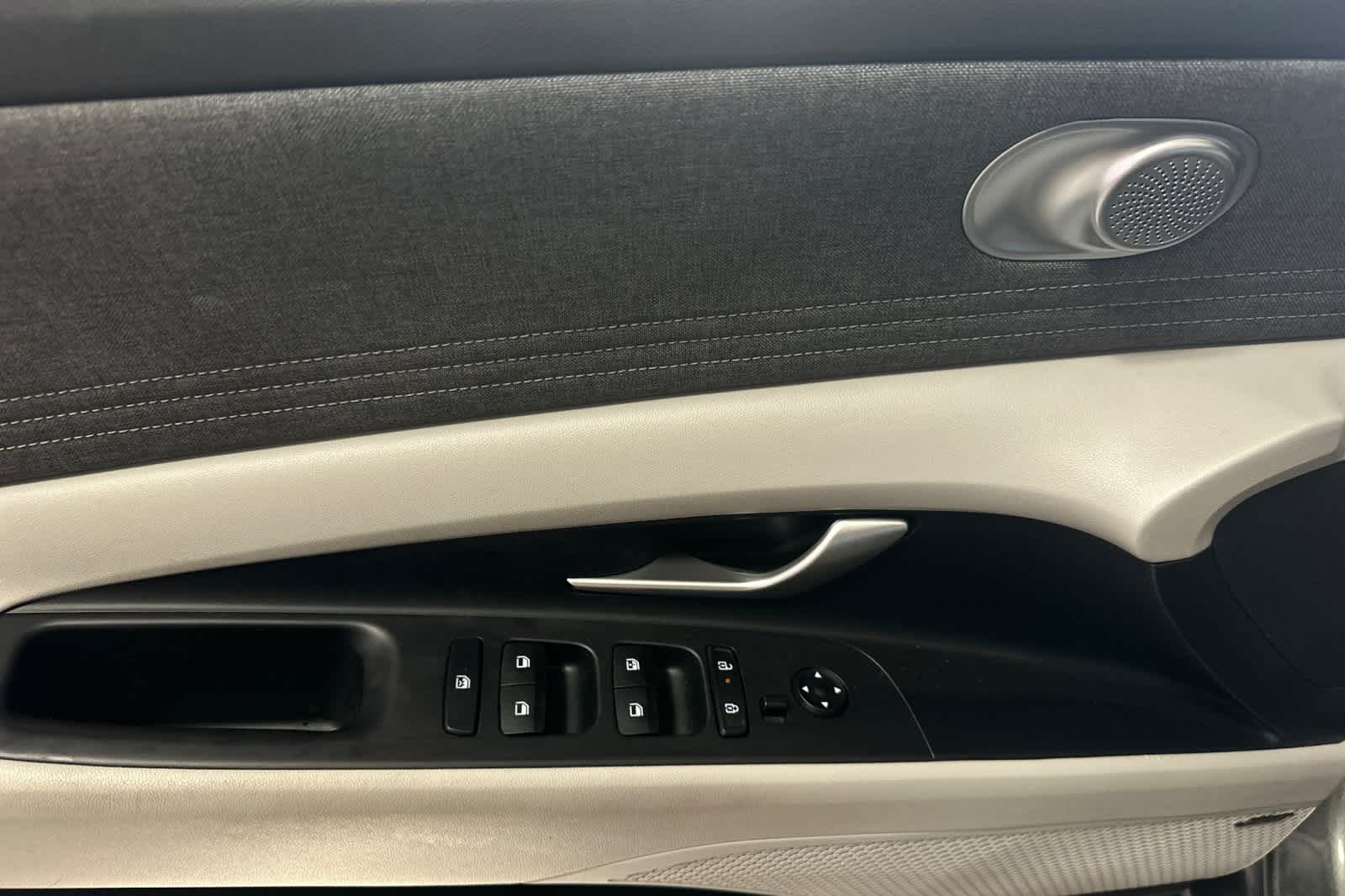 Thumbnail: 2024 Hyundai Elantra - 15