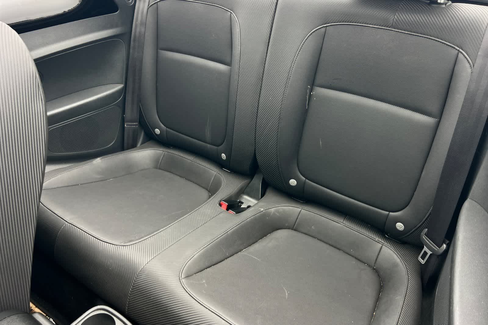 Thumbnail: 2014 Volkswagen Beetle - 5