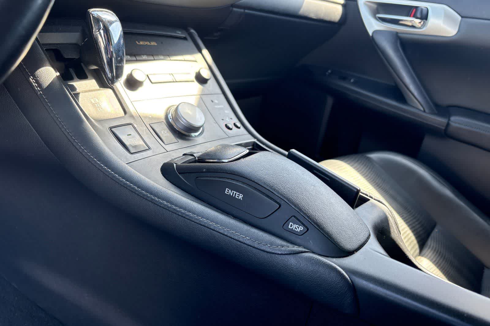 Thumbnail: 2012 Lexus CT - 23