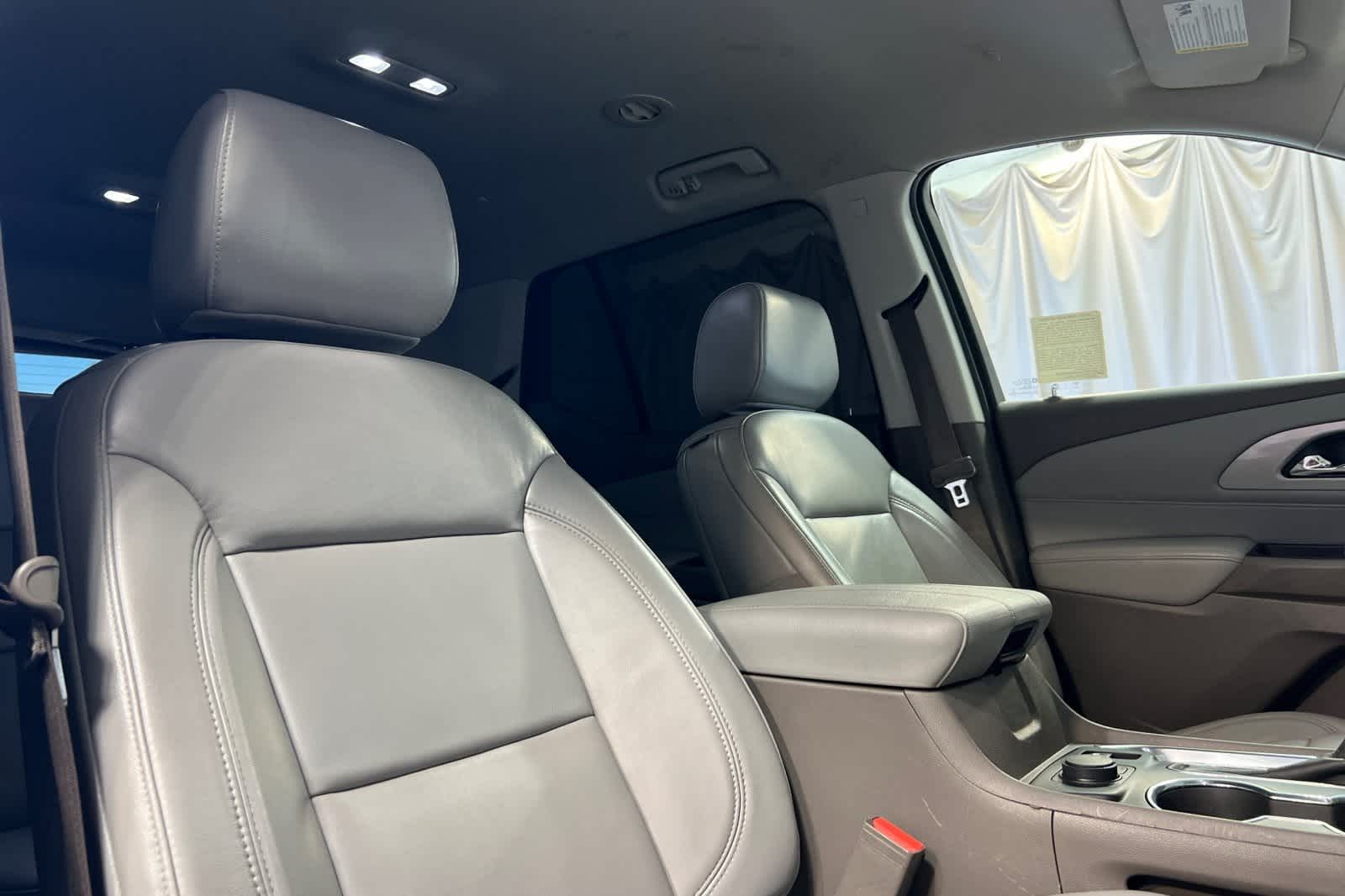 Thumbnail: 2018 Chevrolet Traverse - 20