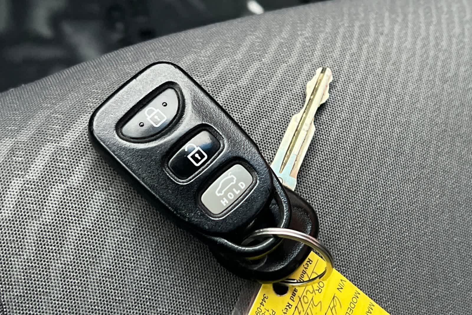 Thumbnail: 2015 Hyundai Elantra - 23