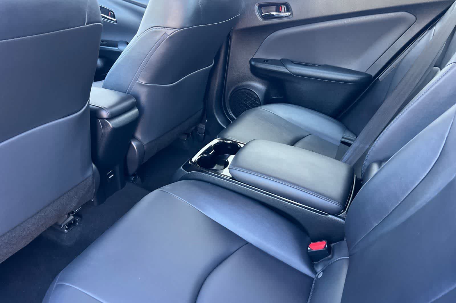 Thumbnail: 2019 Toyota Prius Prime - 5