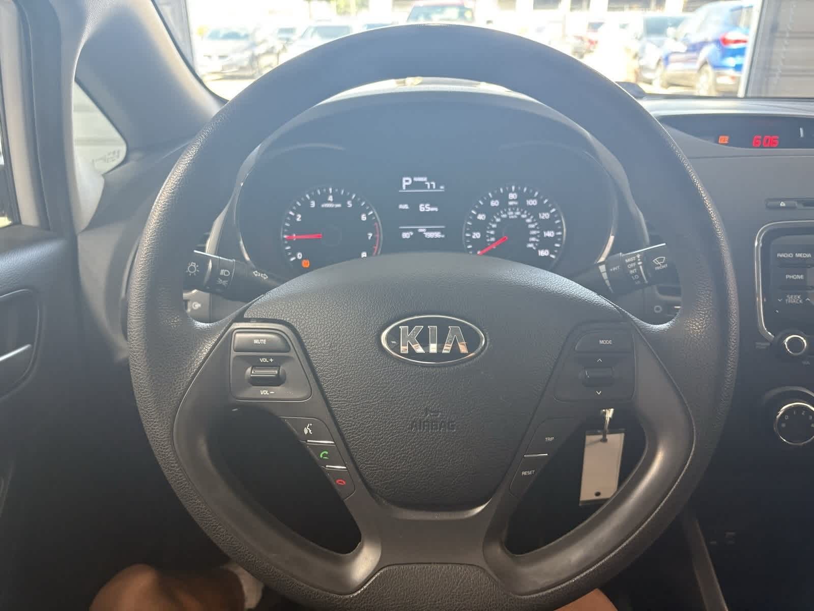 Thumbnail: 2017 Kia Forte - 21