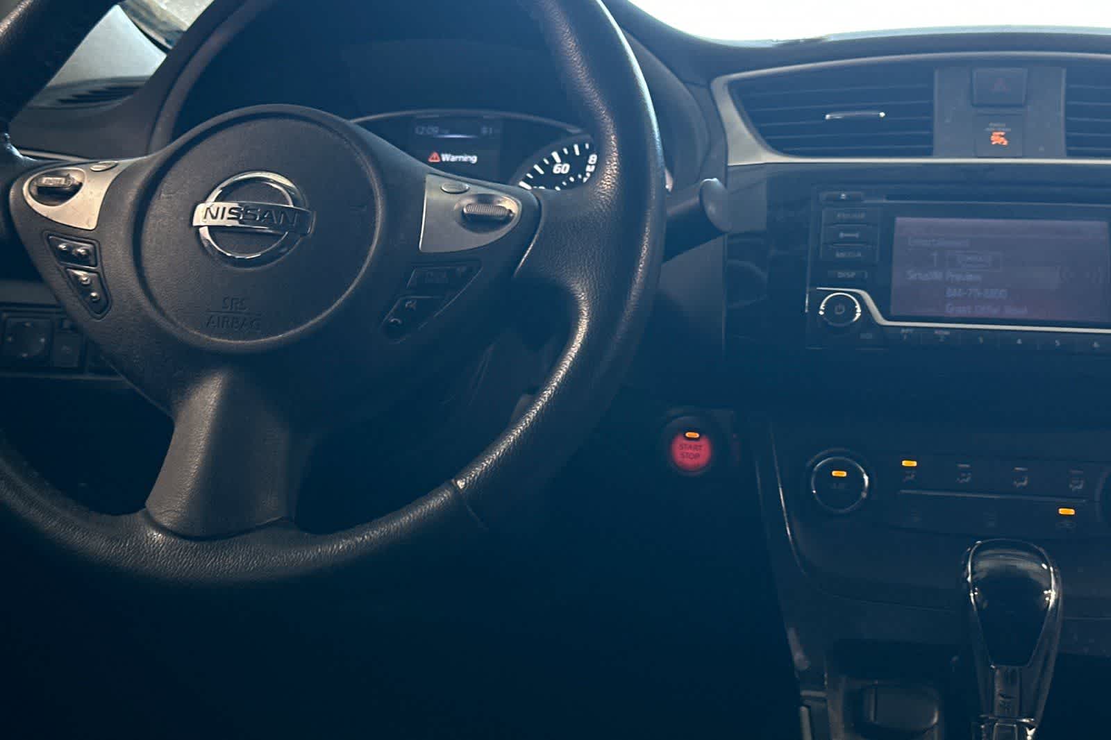 Thumbnail: 2016 Nissan Sentra - 16