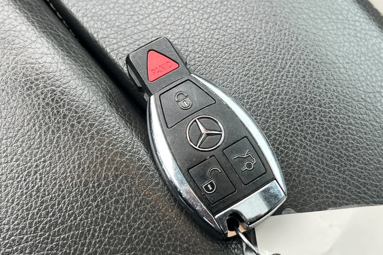 Thumbnail: 2016 Mercedes-Benz GL-Class - 29