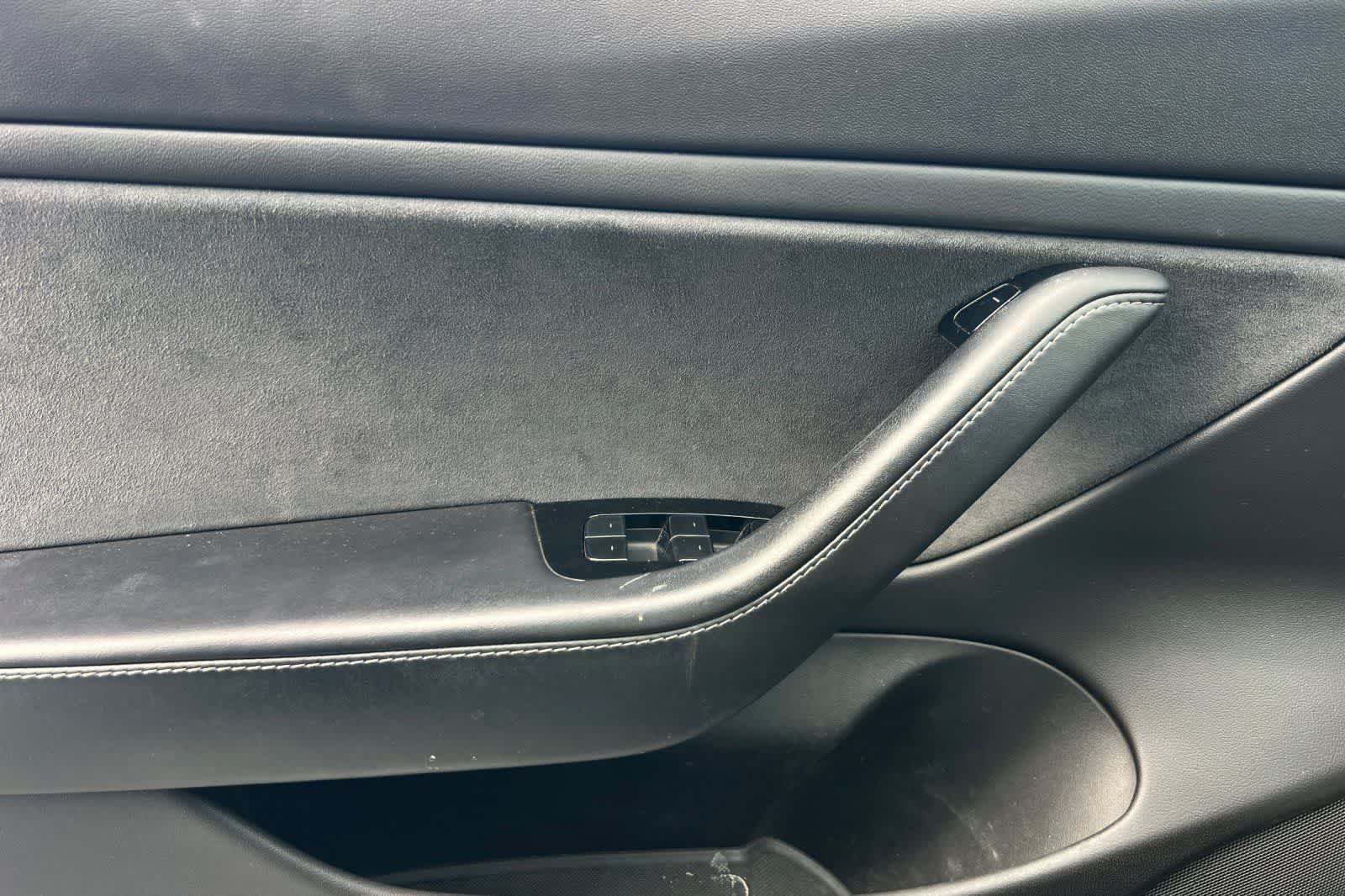 Thumbnail: 2019 Tesla Model 3 - 15