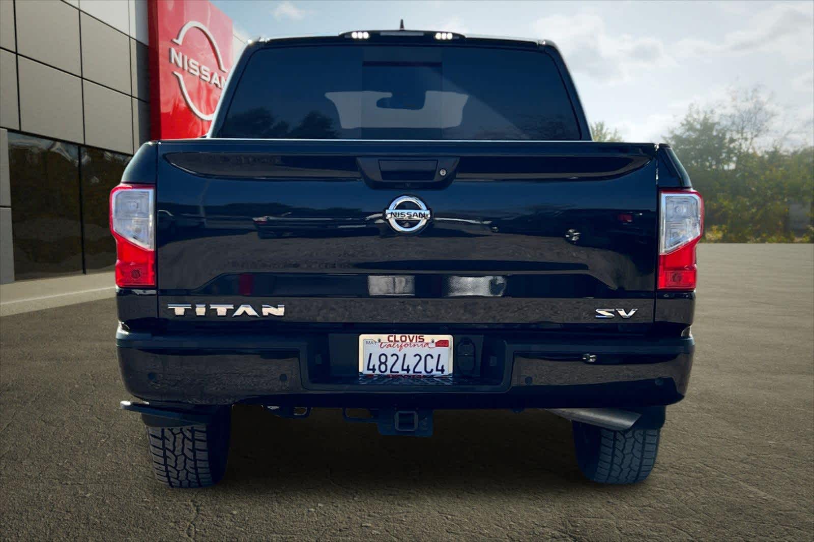 Thumbnail: 2022 Nissan Titan - 8