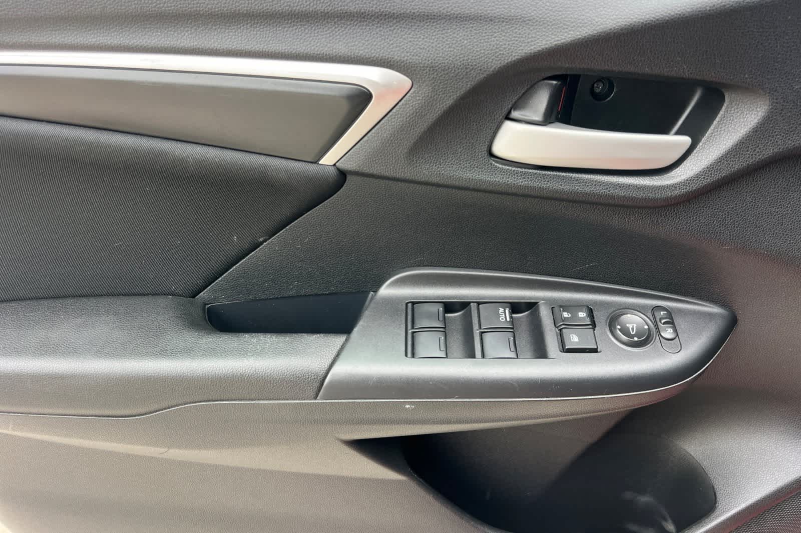 Thumbnail: 2015 Honda Fit - 13