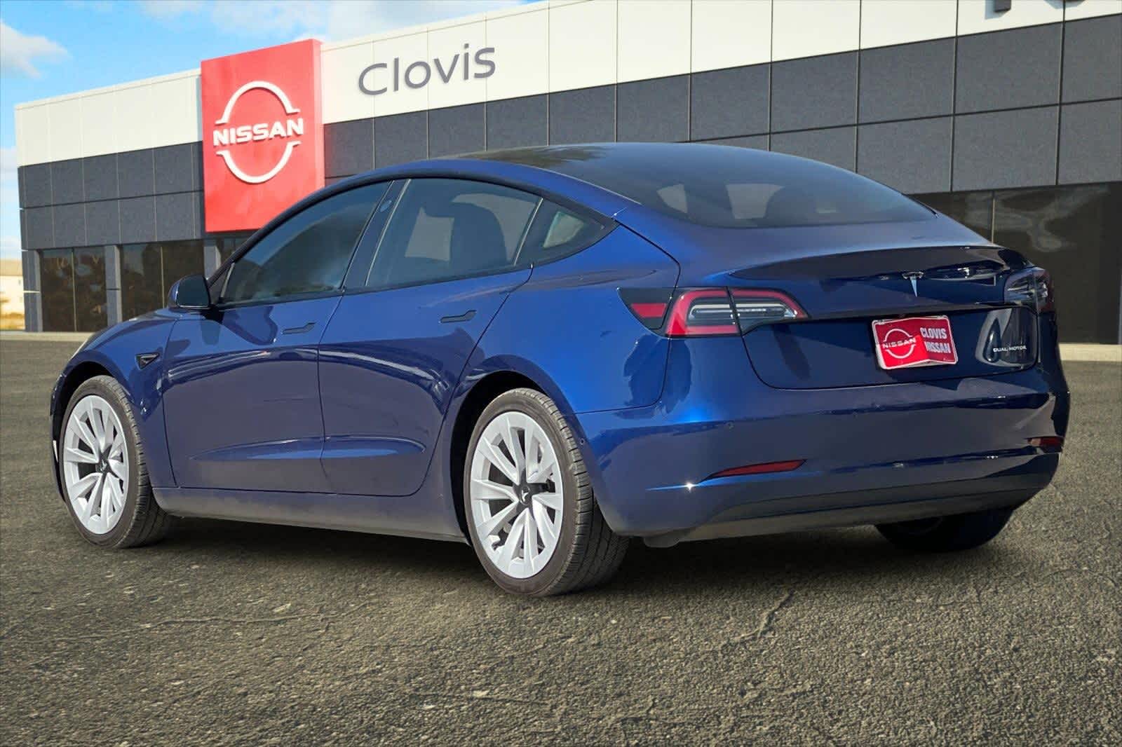 Thumbnail: 2021 Tesla Model 3 - 7