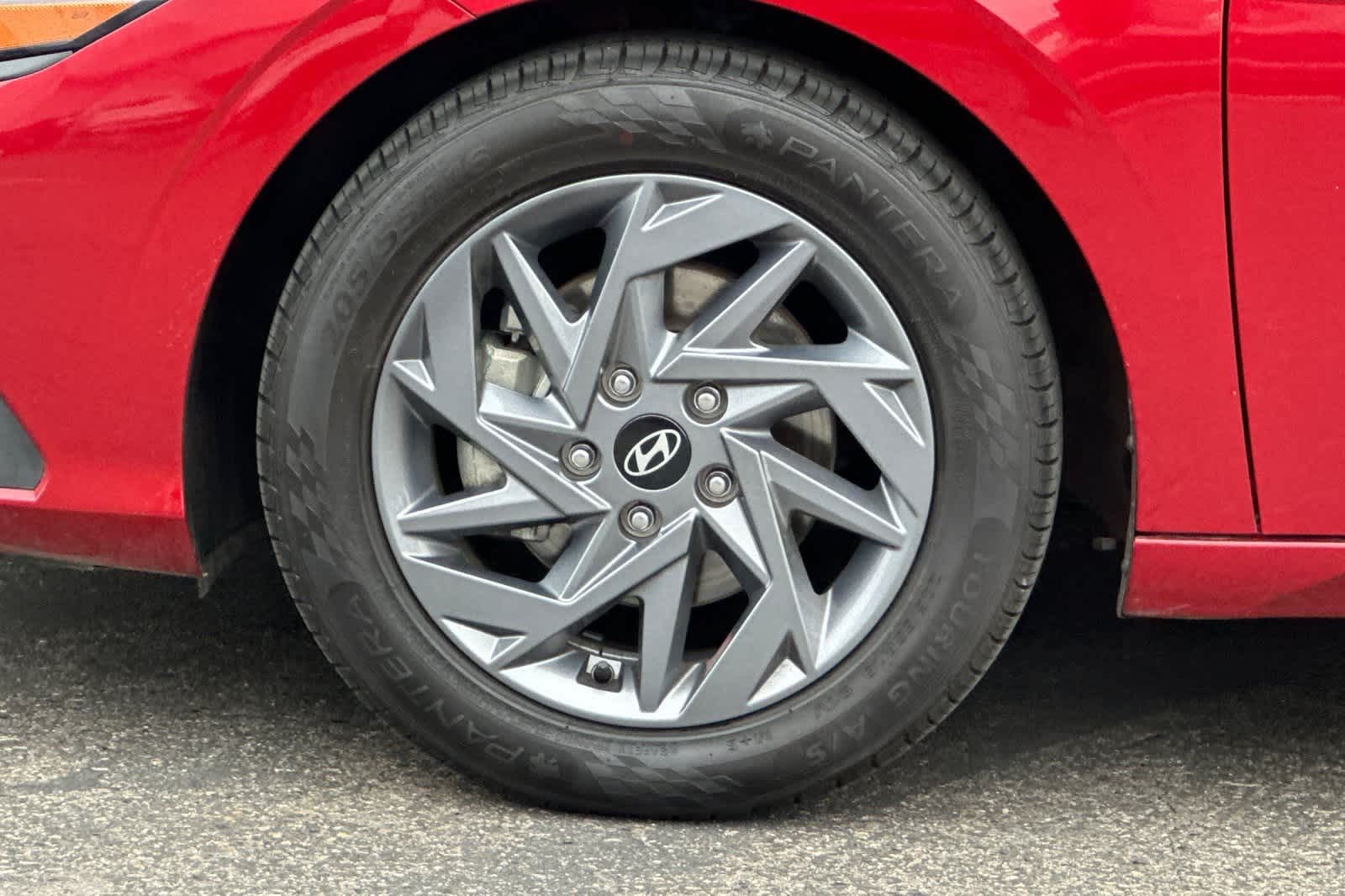 Thumbnail: 2024 Hyundai Elantra - 36