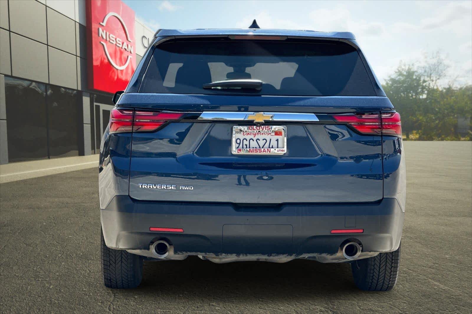 Thumbnail: 2023 Chevrolet Traverse - 8
