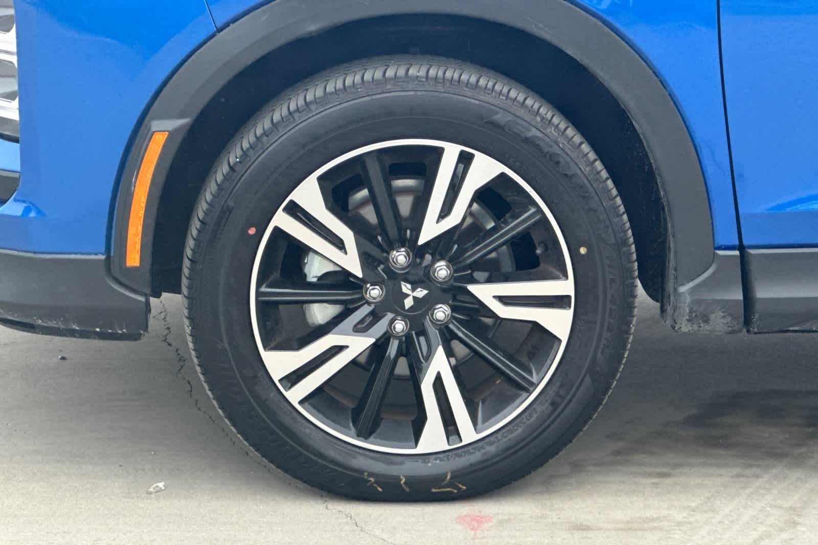 Thumbnail: 2025 Mitsubishi Eclipse Cross - 35