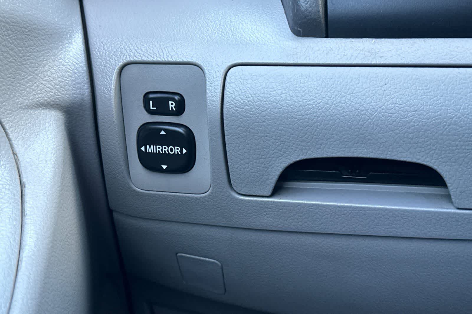 Thumbnail: 2007 Toyota Camry - 28