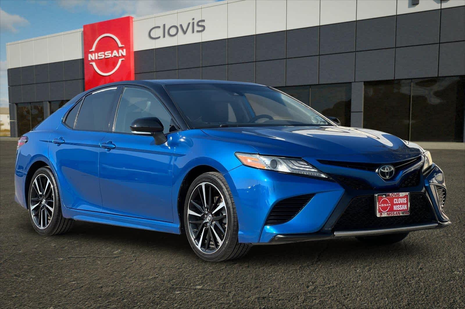 Thumbnail: 2019 Toyota Camry - 10