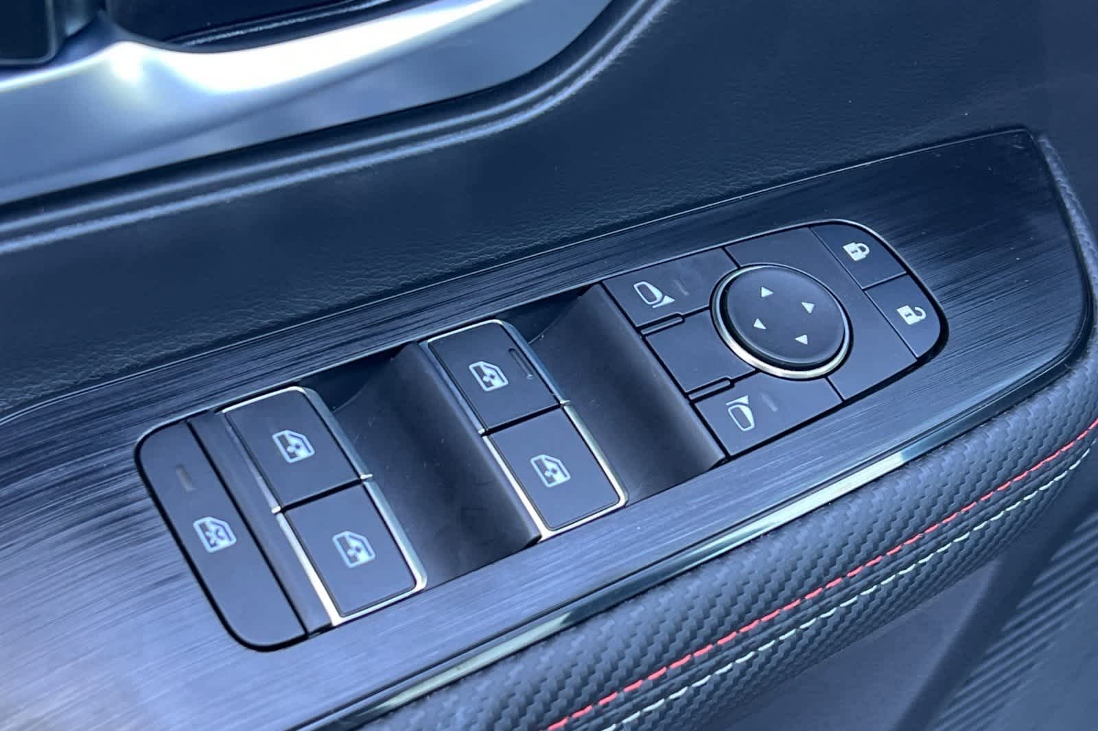 Thumbnail: 2026 Nissan Kicks - 14