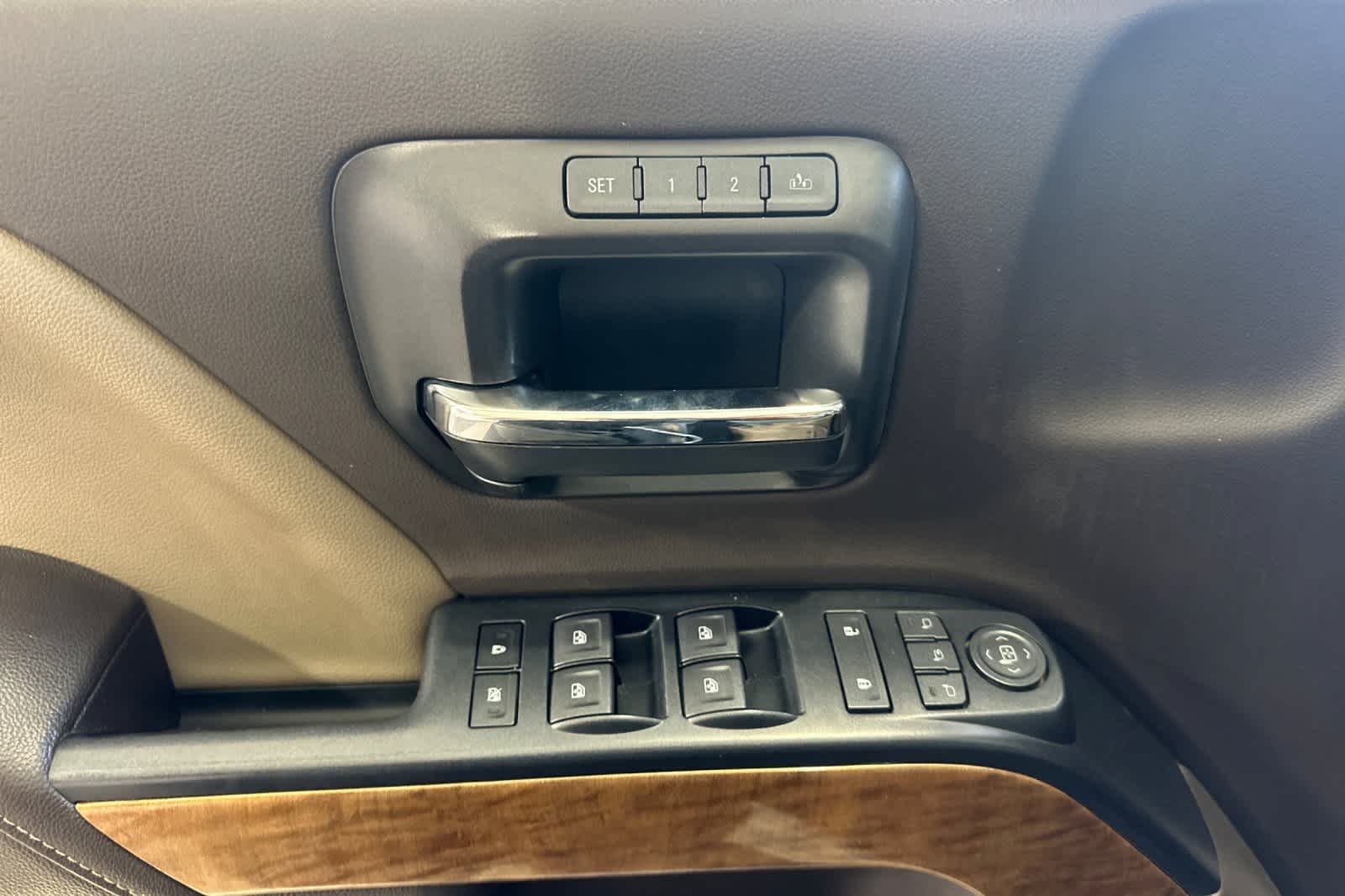 Thumbnail: 2017 Chevrolet Silverado 1500 - 15