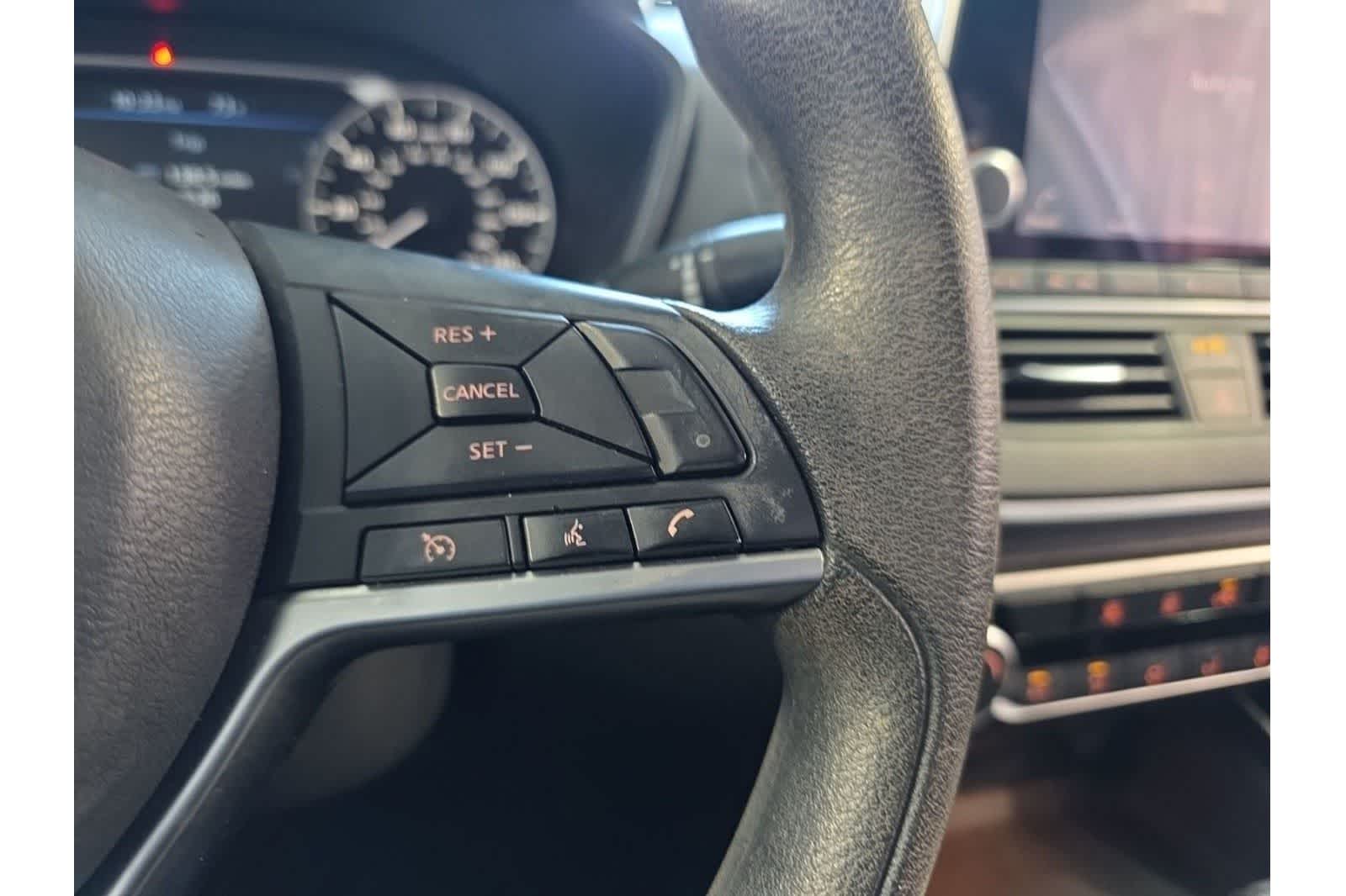 Thumbnail: 2020 Nissan Altima - 28