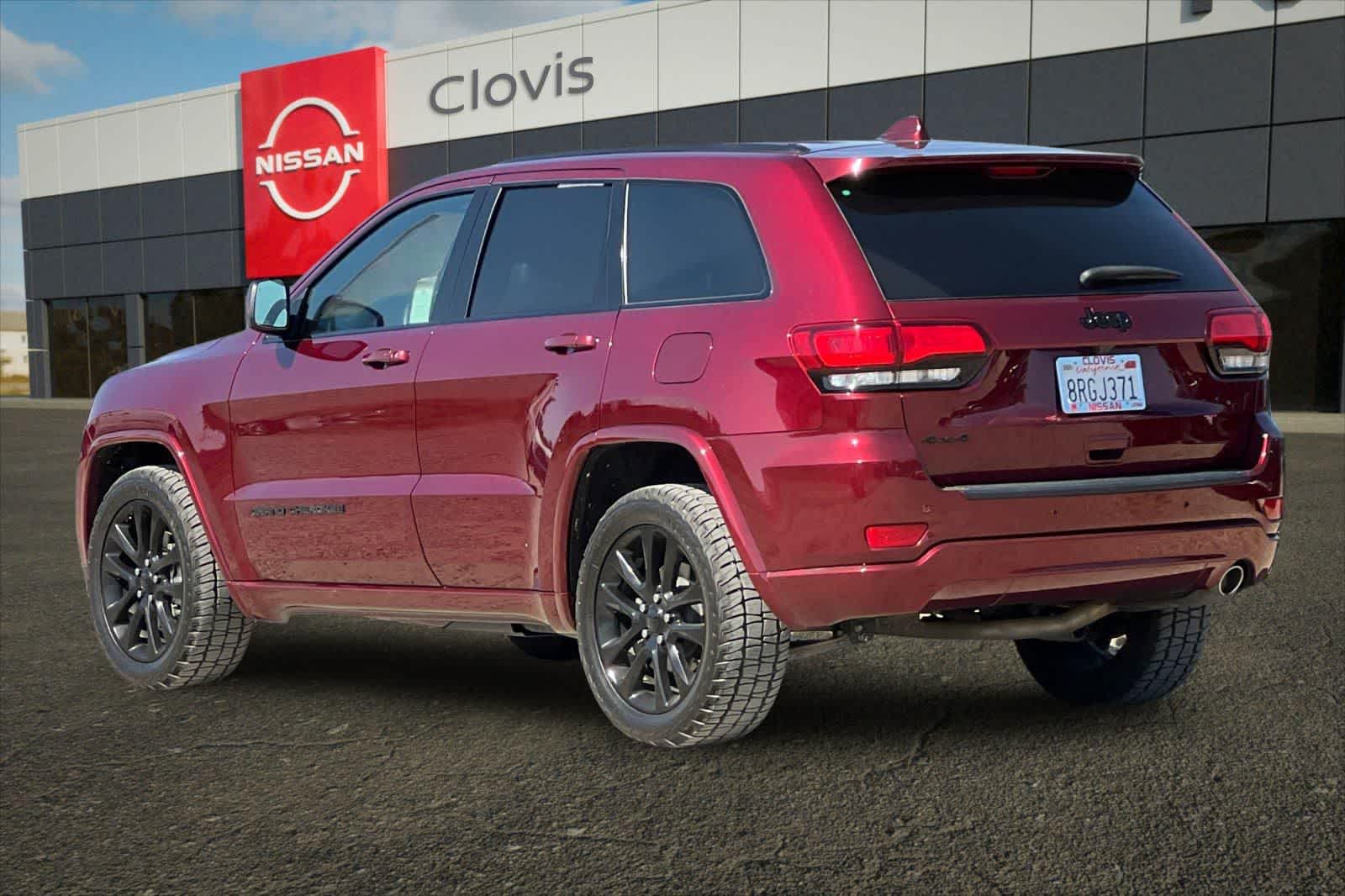 Thumbnail: 2020 Jeep Grand Cherokee - 7