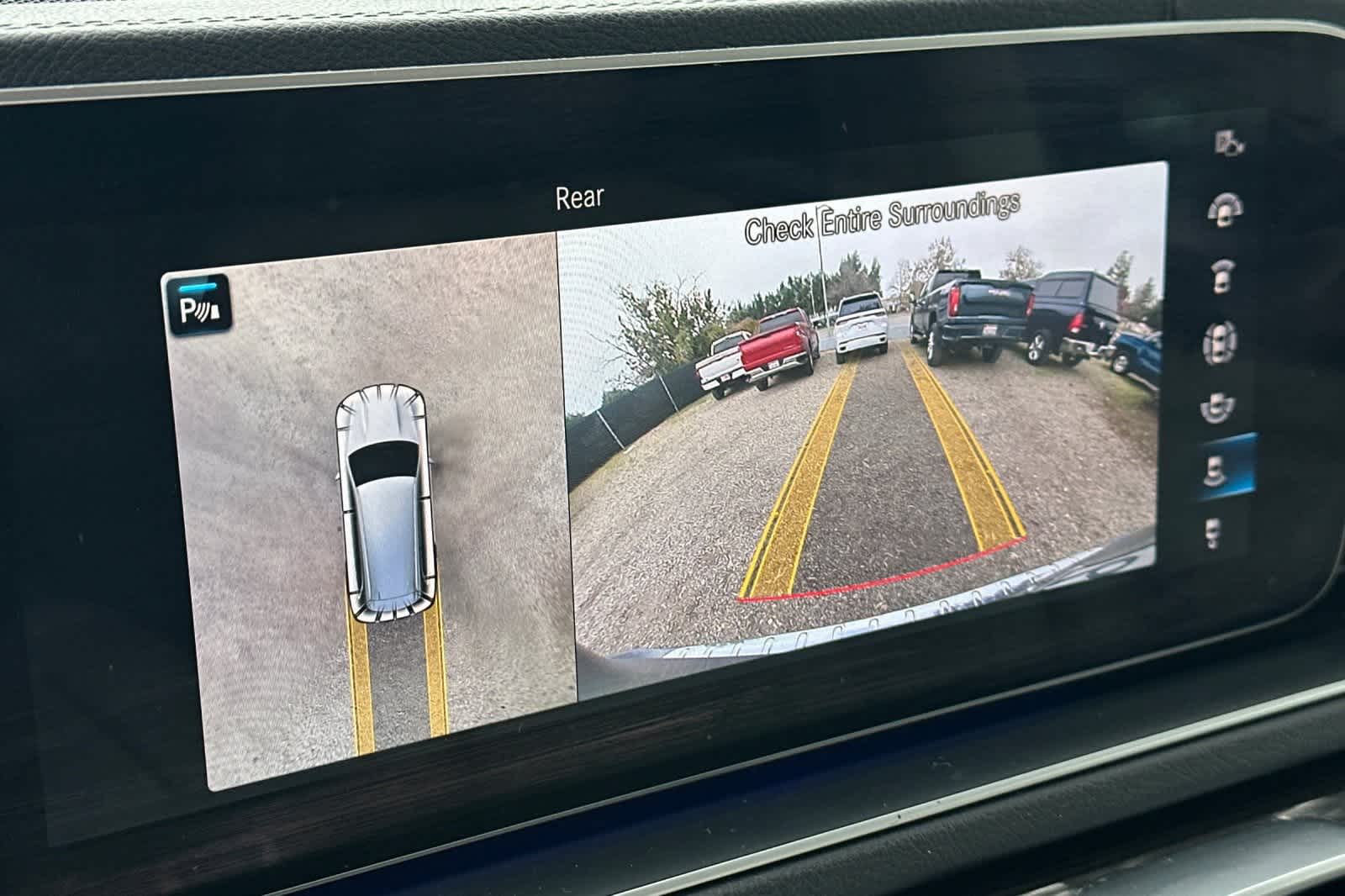 Thumbnail: 2022 Mercedes-Benz GLS - 22