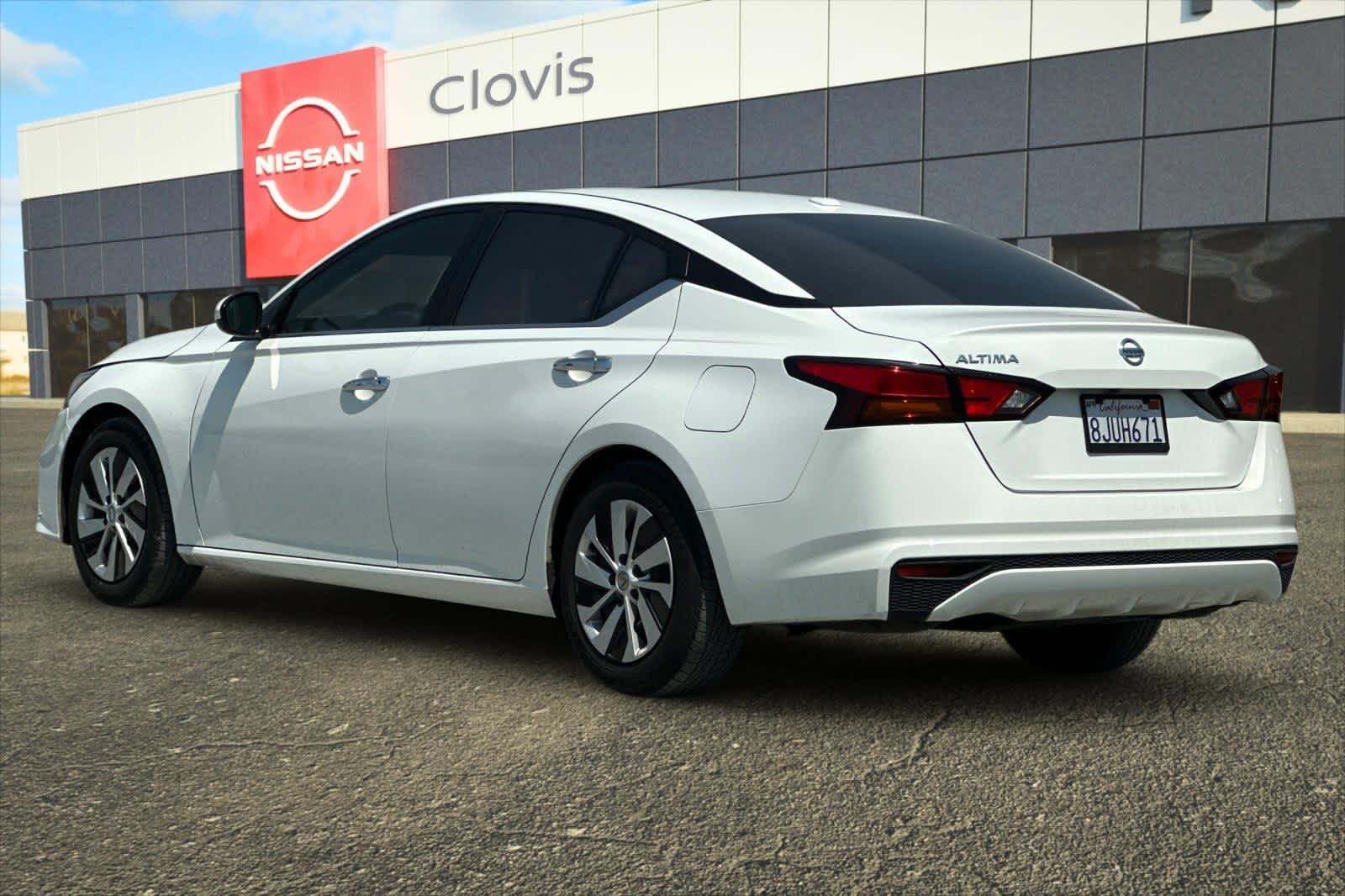 Thumbnail: 2019 Nissan Altima - 7