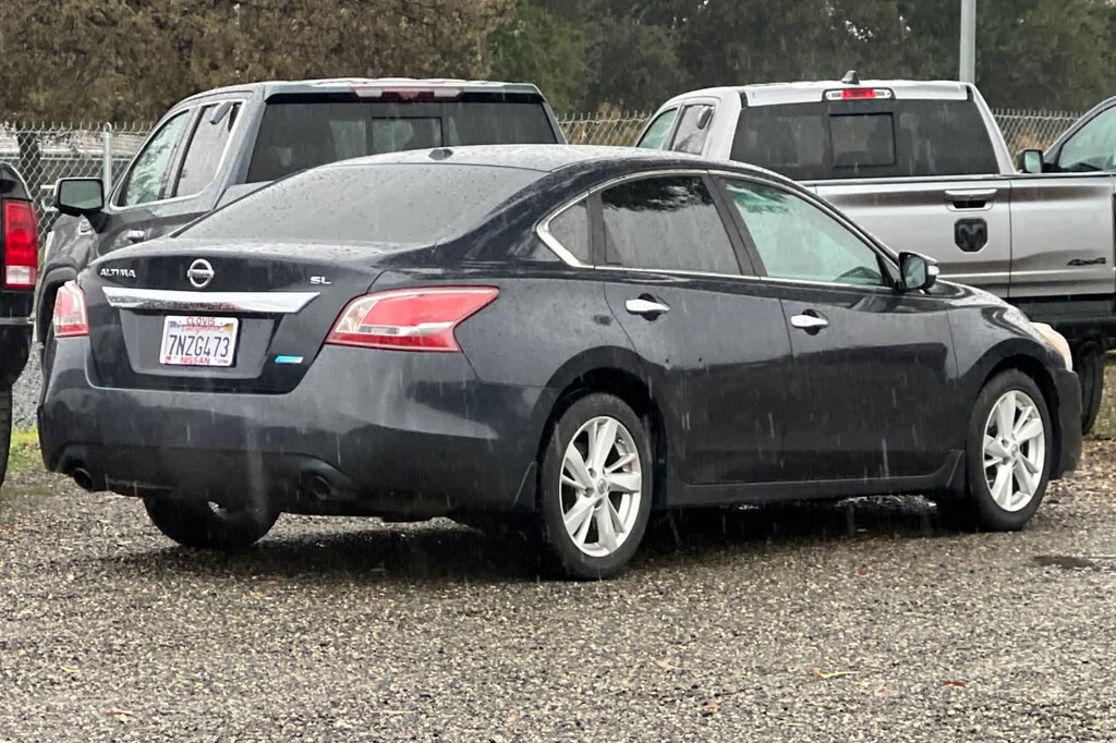 Used 2013 Nissan Altima 2.5 SL Sedan